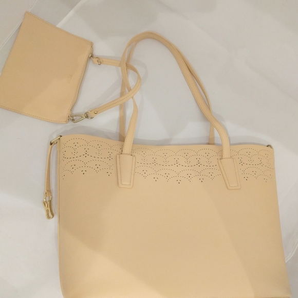 PRIVE by April tote - Picture 6 of 9